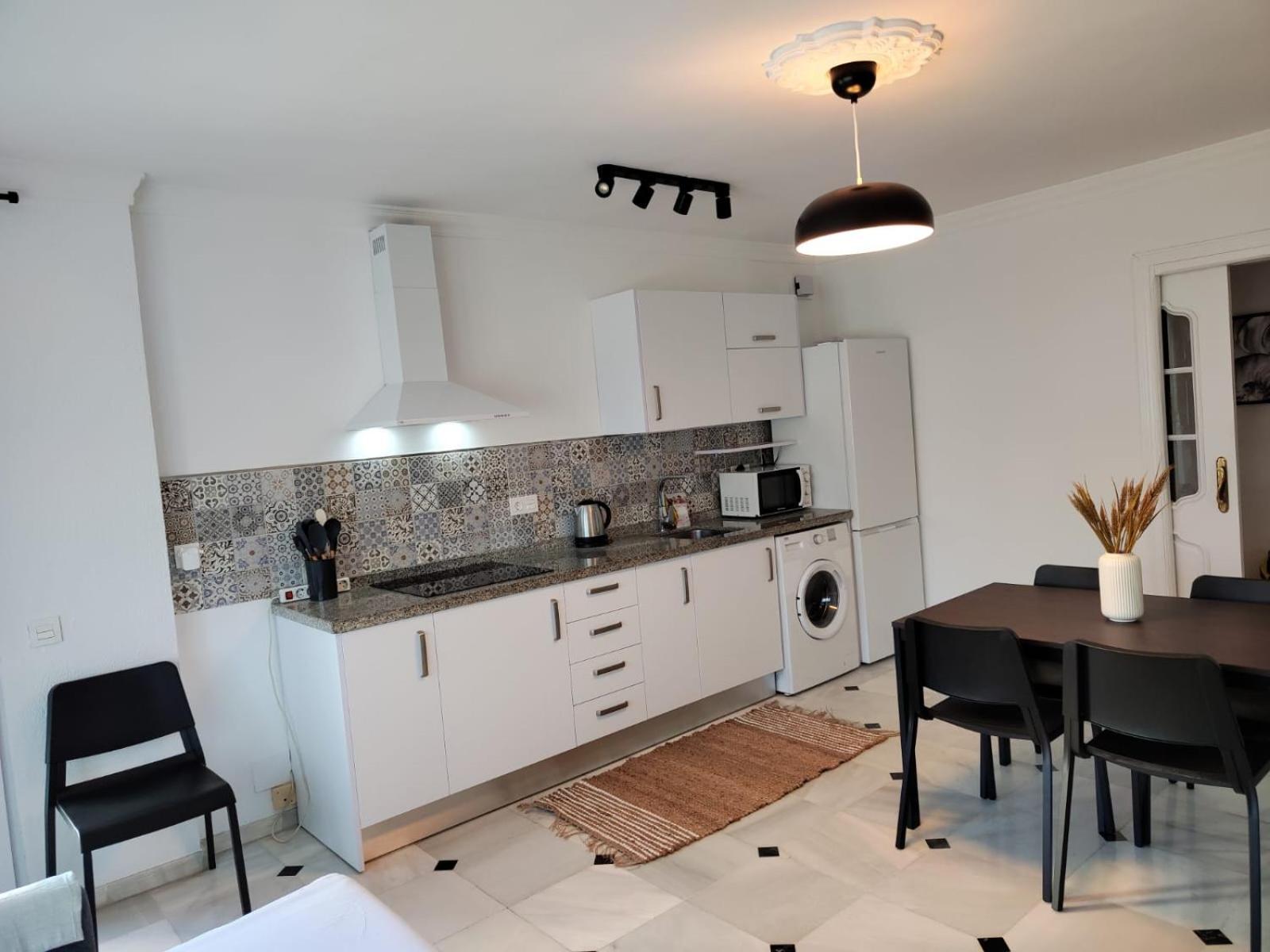 Wintowinrentals Your Steps From The Center Appartement Málaga