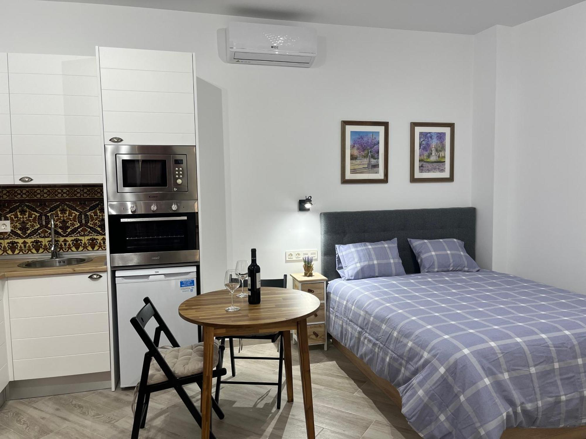 Malasana 51, New Art Apartment, Breakfast Included, Historic Center, Quite Neighborhood, Ml Appartement Málaga