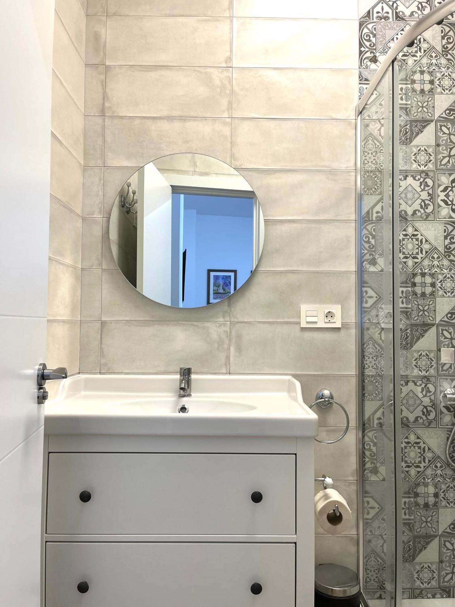 Malasana 51, New Art Apartment, Breakfast Included, Historic Center, Quite Neighborhood, Ml Appartement
