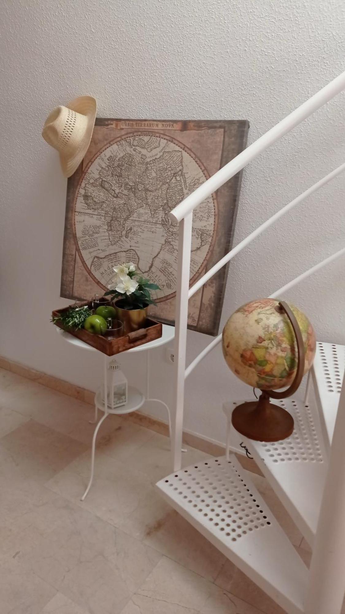 Penthouse With Solarium In The Center Of Malaga-atico Con Solarium En El Centro De Malaga