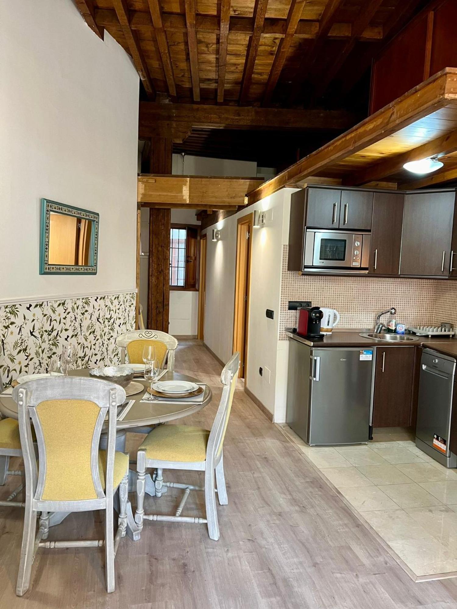 Amazing In Oldtown Calle Carreteria Free Wifi&ac Apartment *