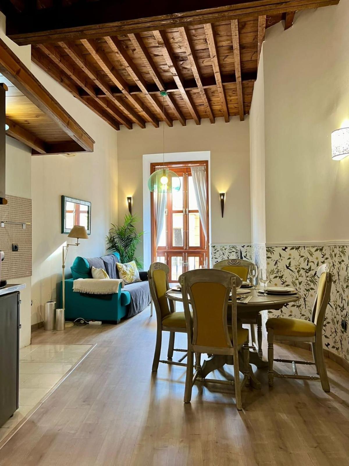 Apartment Amazing In Oldtown Calle Carreteria Free Wifi&ac Malaga