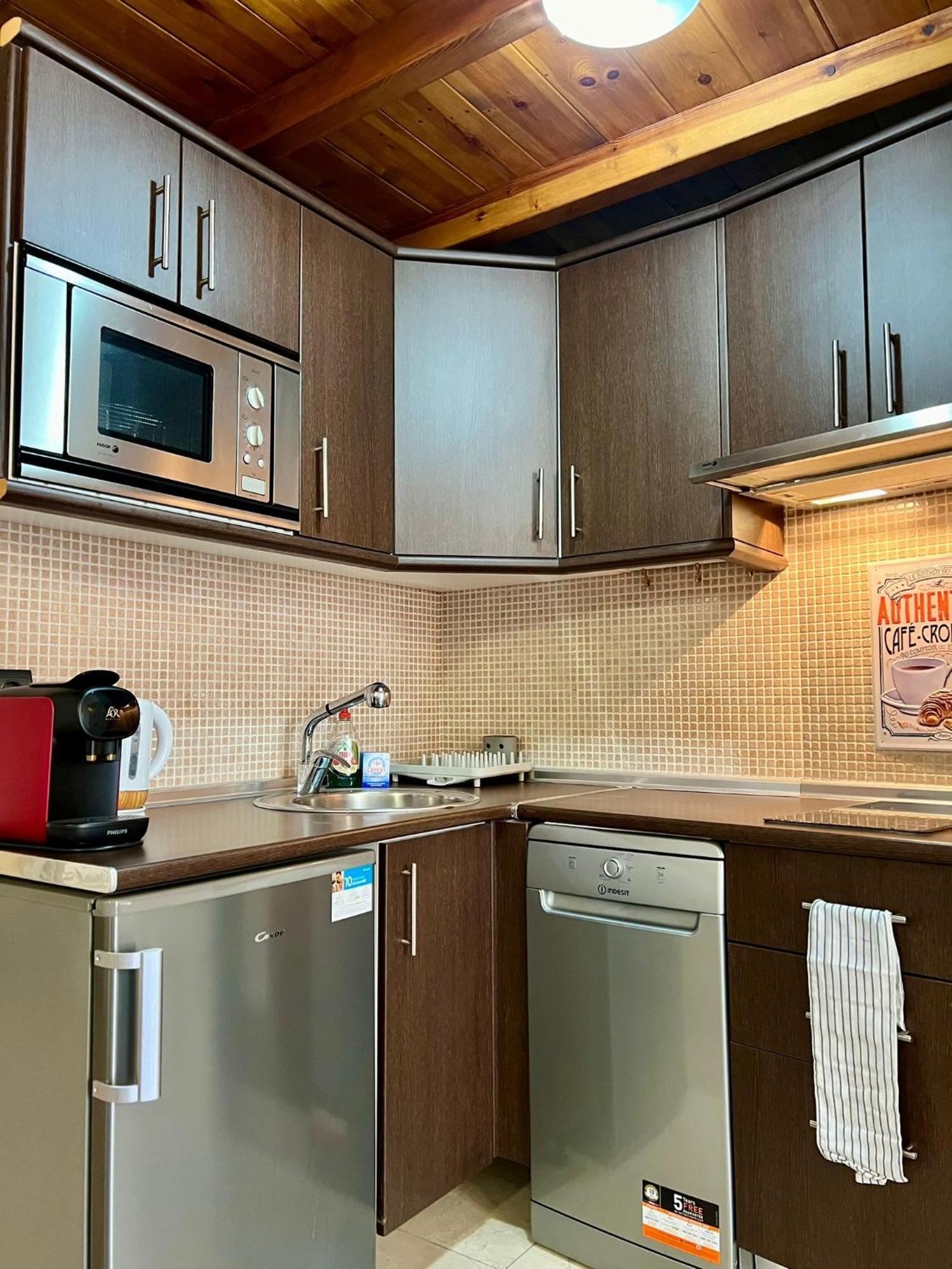Amazing In Oldtown Calle Carreteria Free Wifi&ac Apartment *
