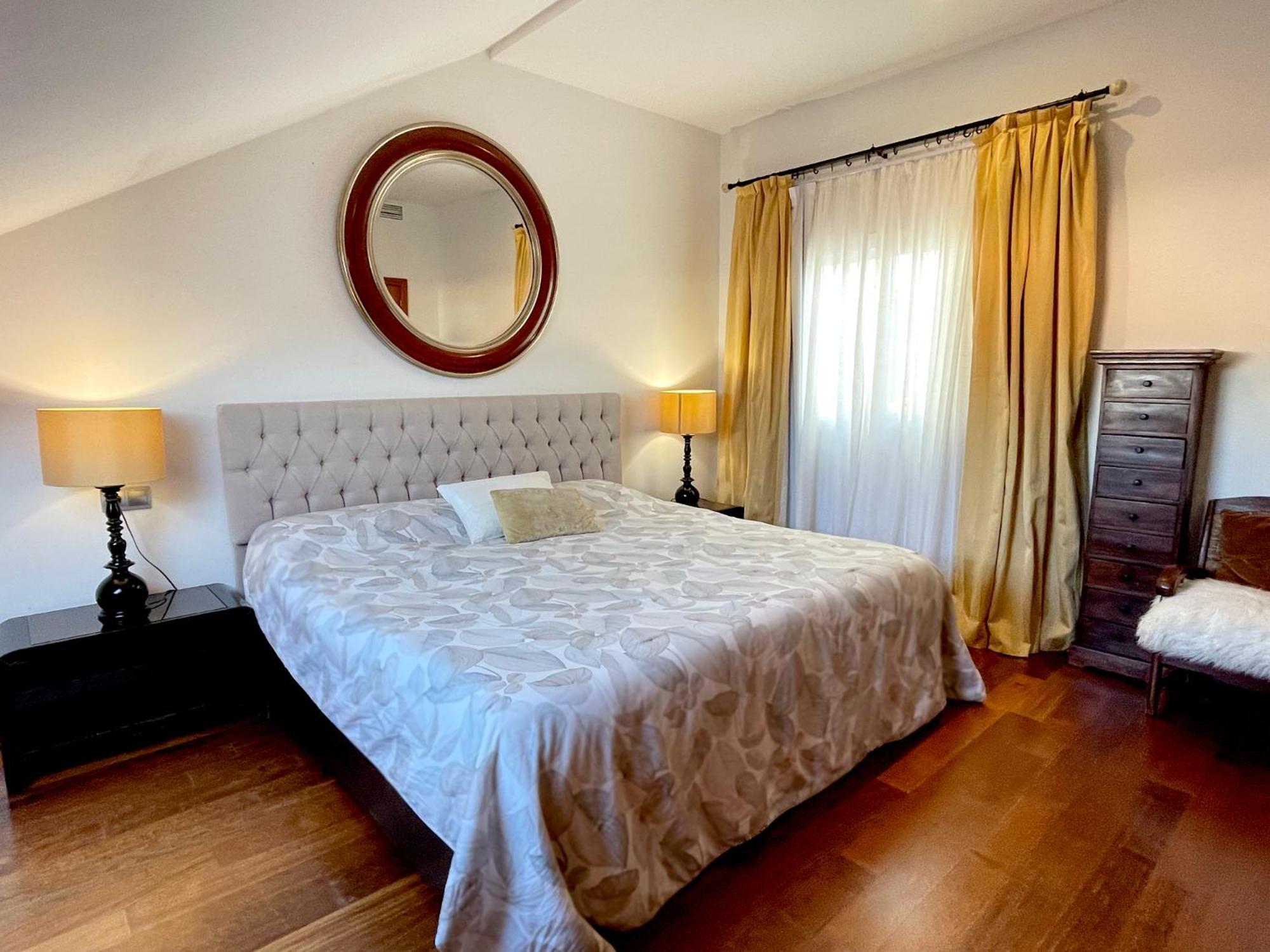 Apartment Atico En Plaza De La Constitucion 3 Bedrooms Malaga