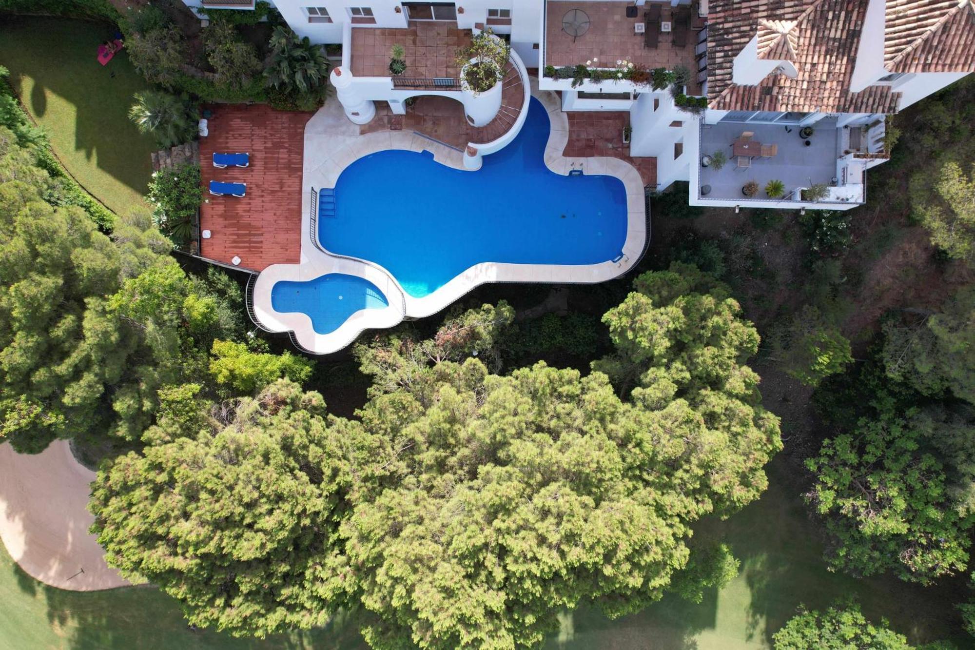 Golf Duplex Con Piscina En La Quinta Golf Marbella Apartment