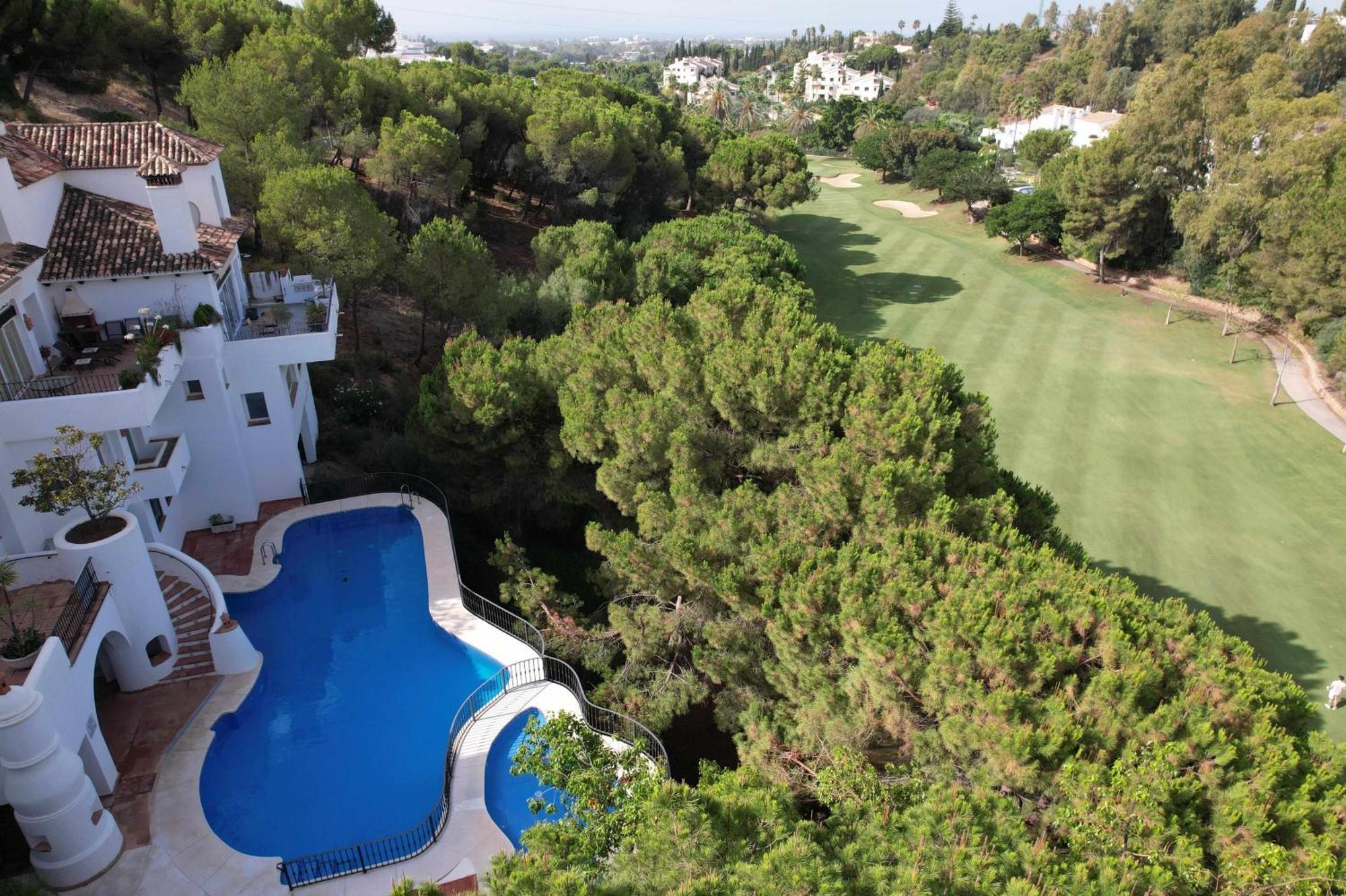 Apartment Golf Duplex Con Piscina En La Quinta Golf Marbella *
