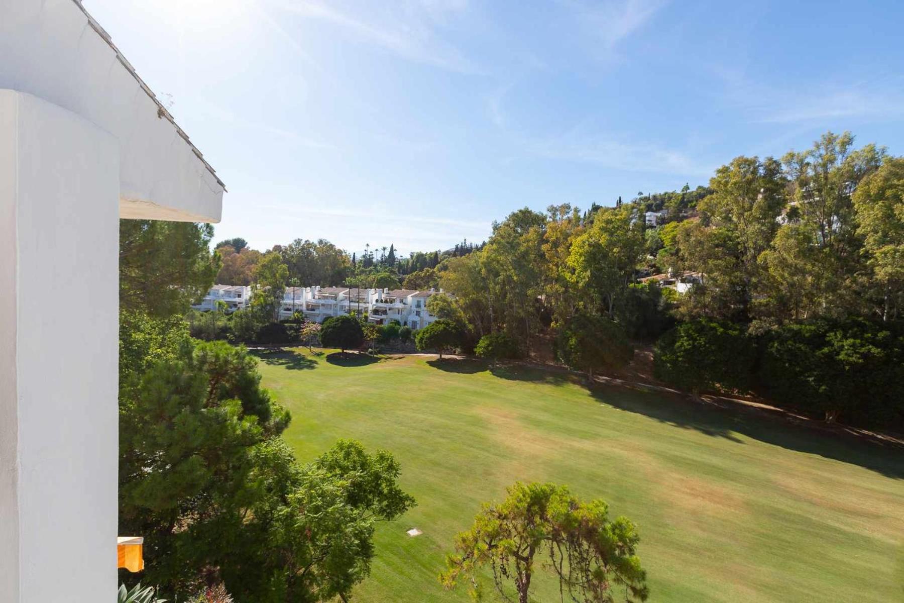 Golf Duplex Con Piscina En La Quinta Golf Marbella Apartment