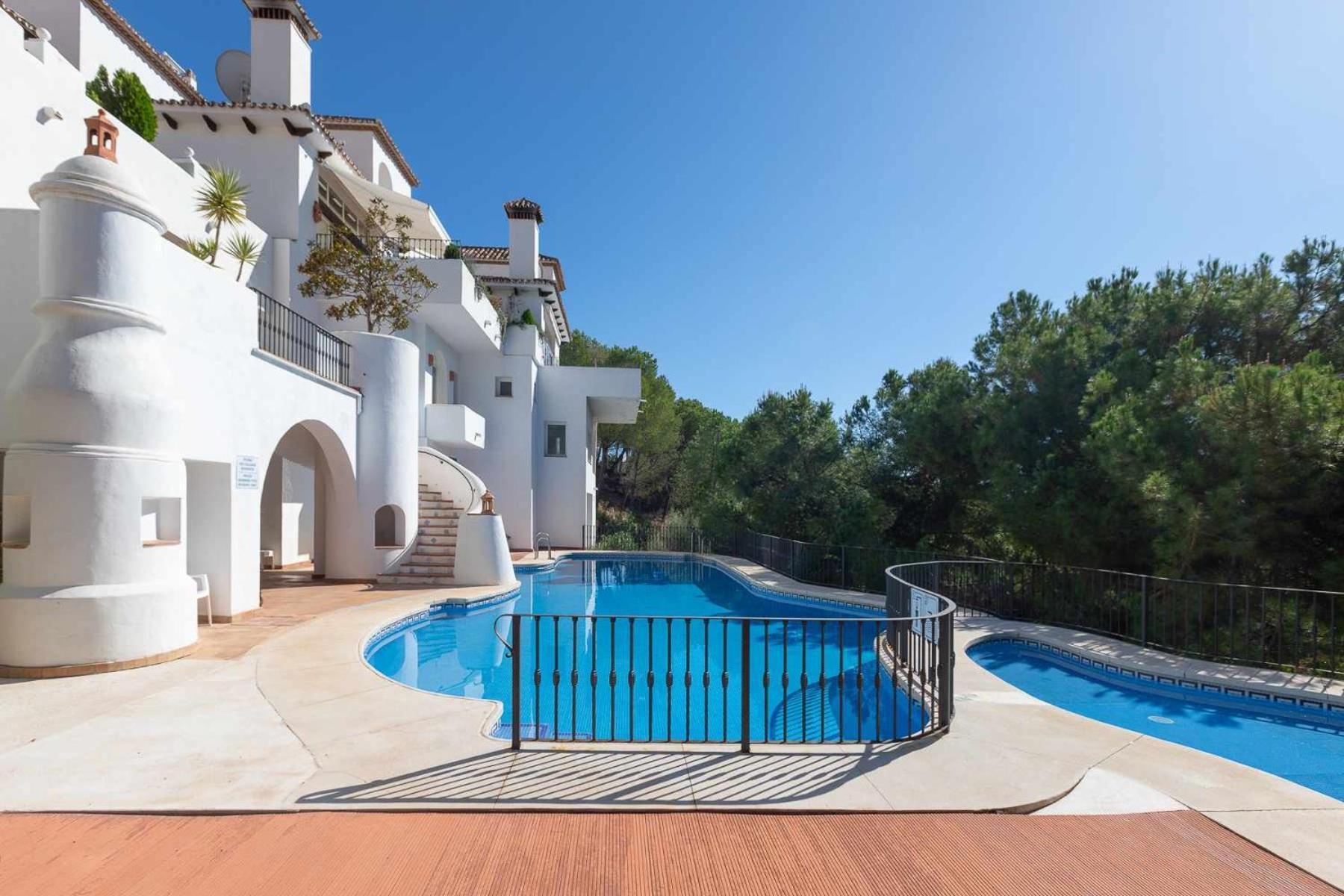 Apartment Golf Duplex Con Piscina En La Quinta Golf Marbella *
