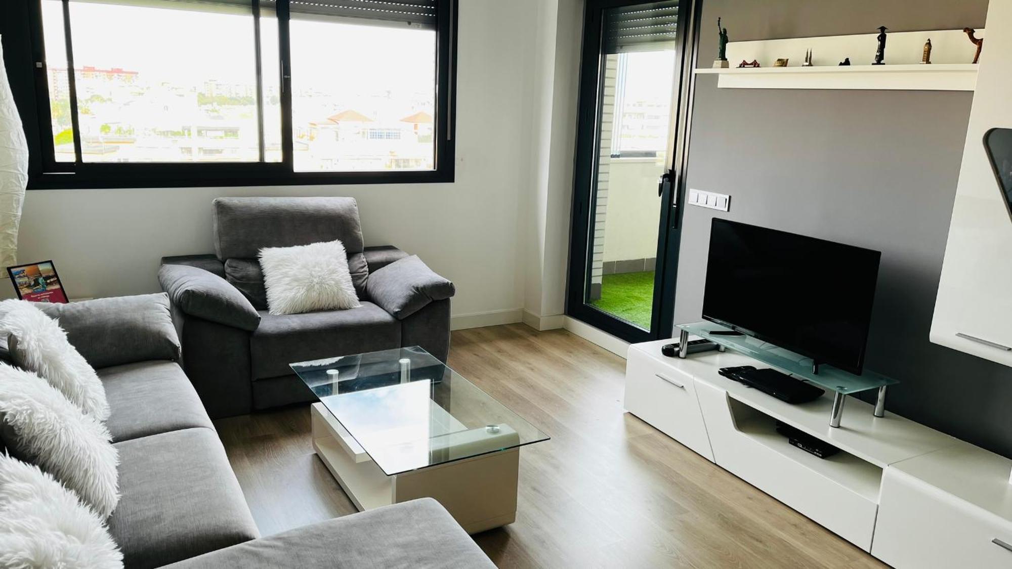 Apartamento ático Con Piscina Y Vistas Al Mar Parque Litoral Málaga
