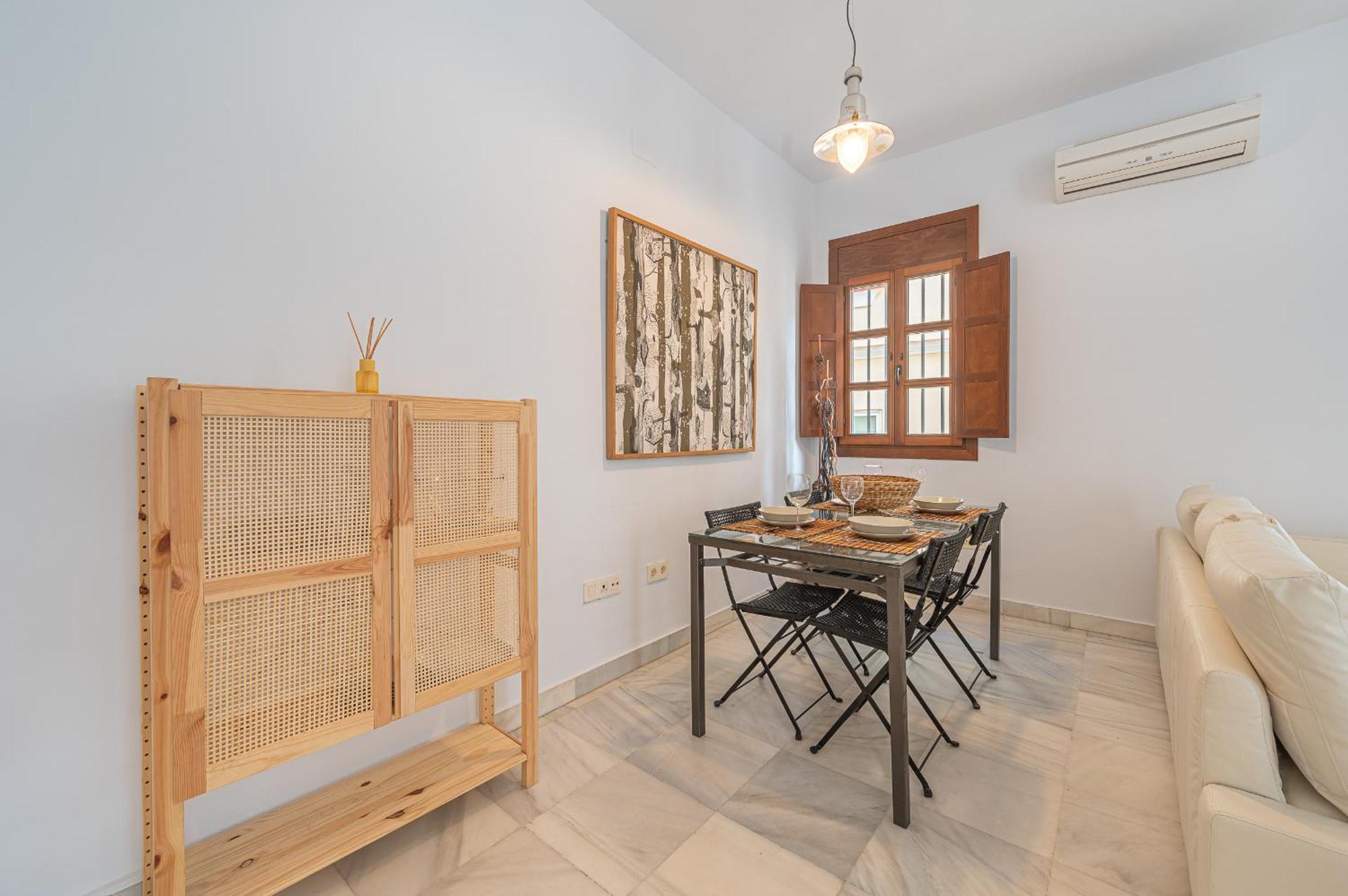 Dona Elvira Carreteria * Malaga