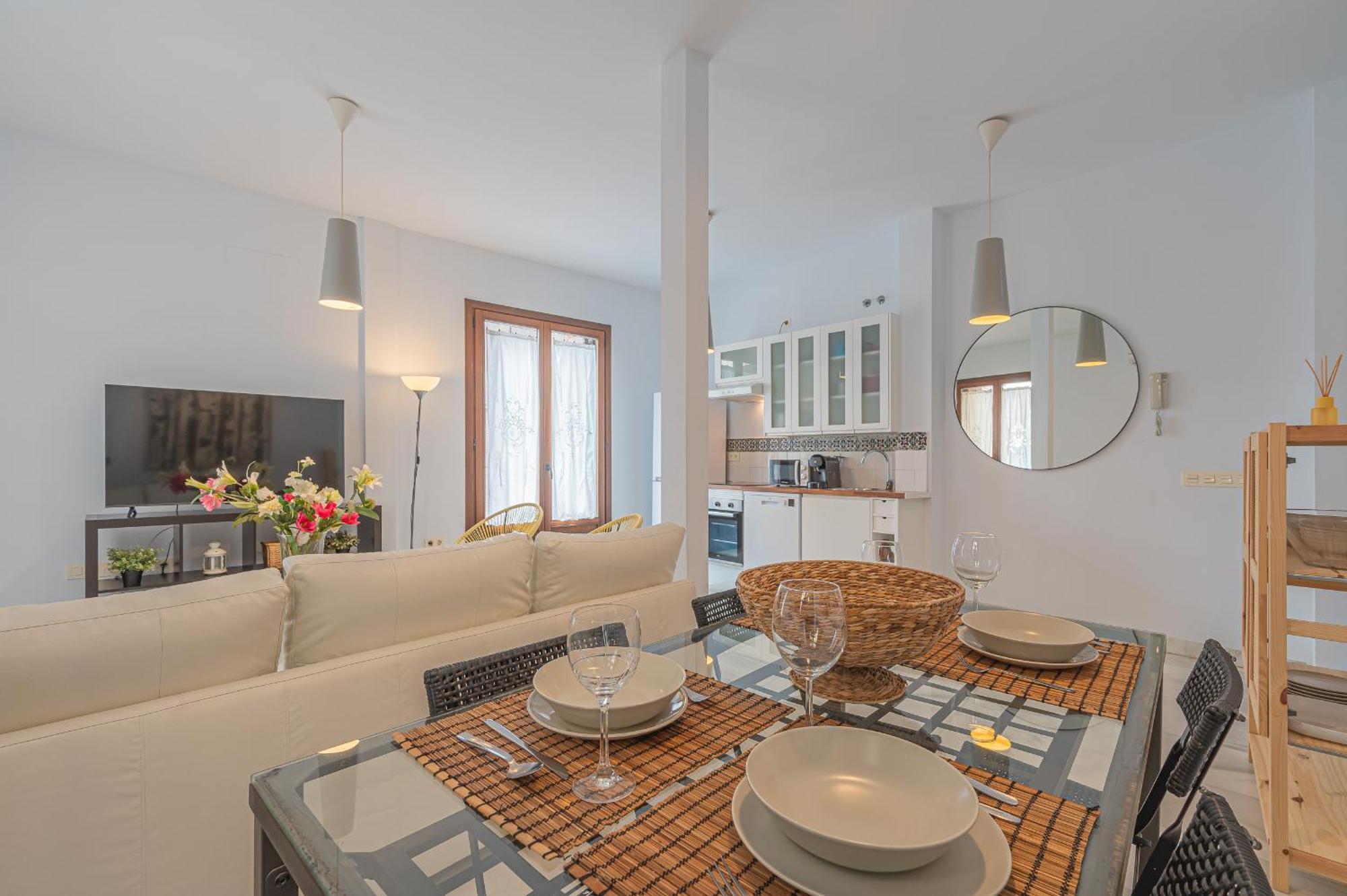 Dona Elvira Carreteria Apartment *