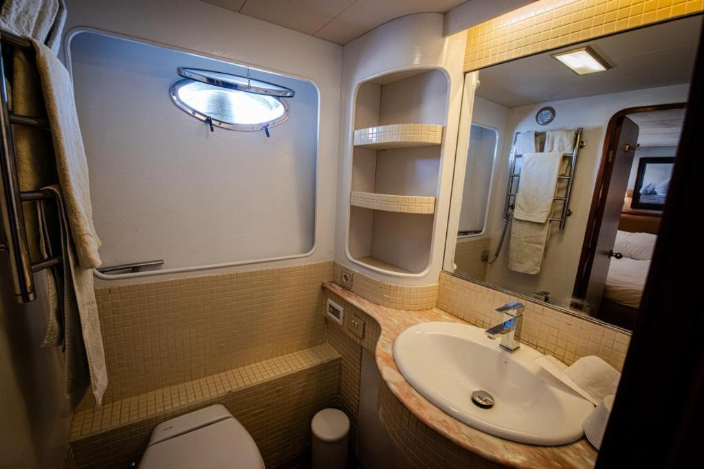 Homestay The Boathouse Malaga