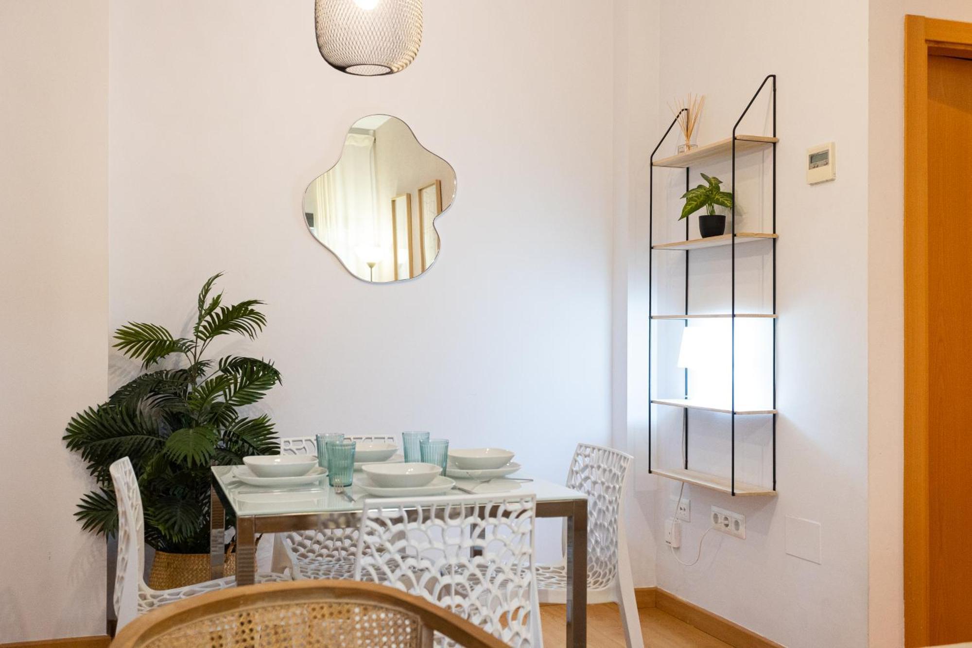 Holidays2malaga Picasso Area Apartment *