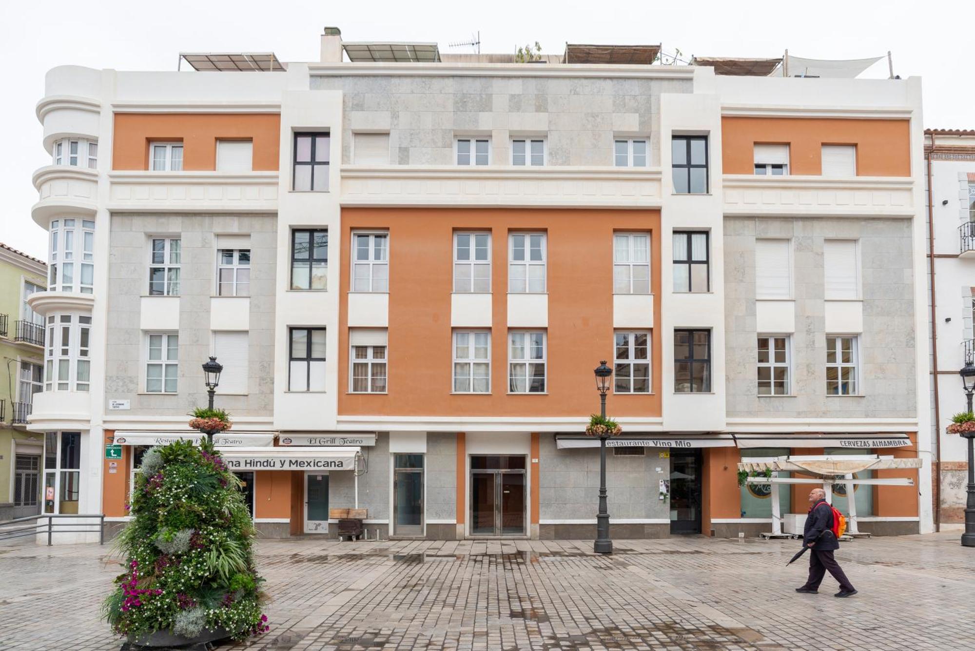Teatro Plaza Apartment *