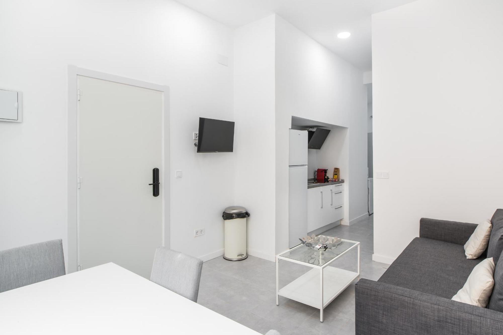 Comfortable 1 Bathroom Apartment
