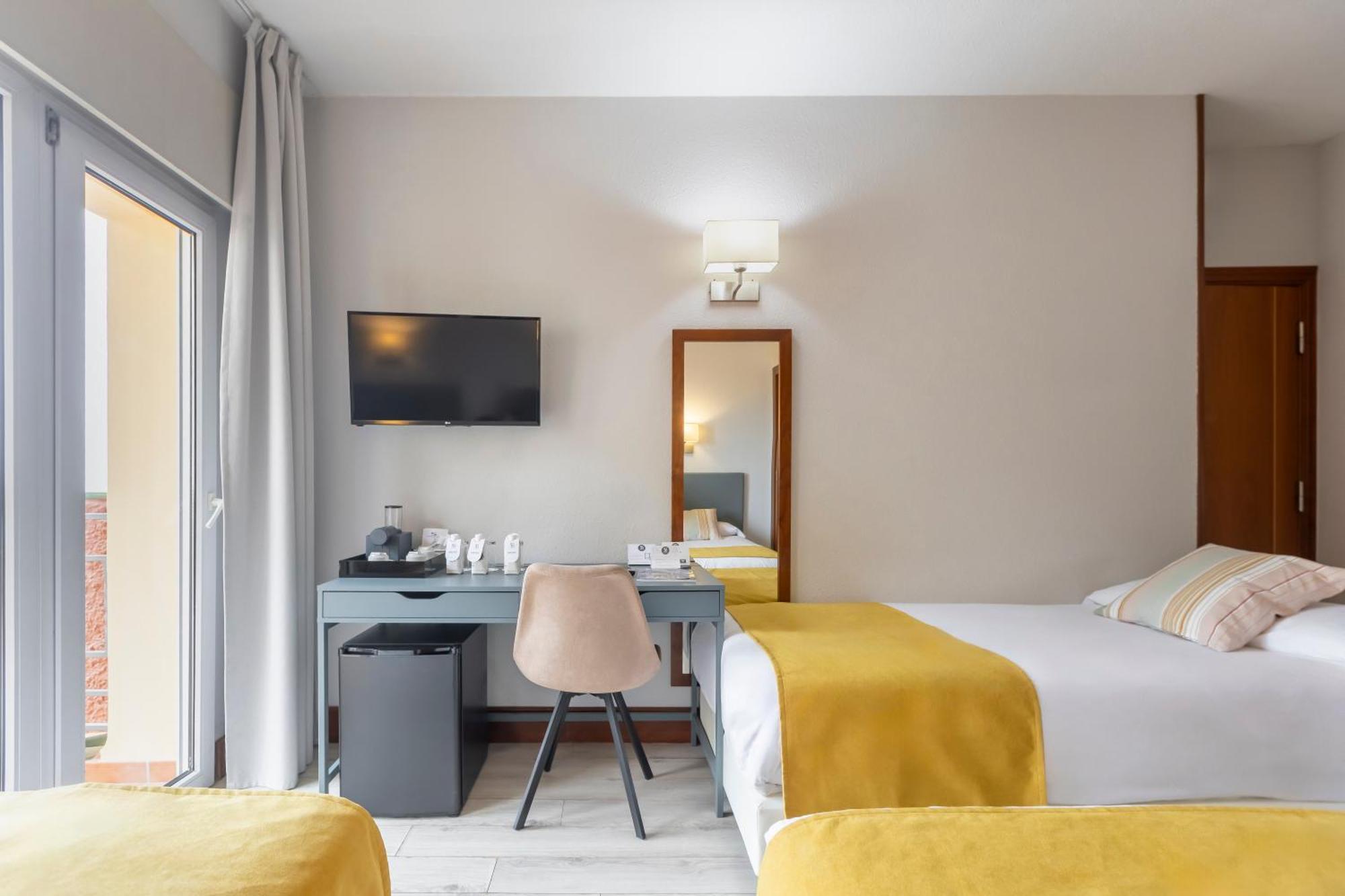 Hotel Soho Boutique Naranjos 3*