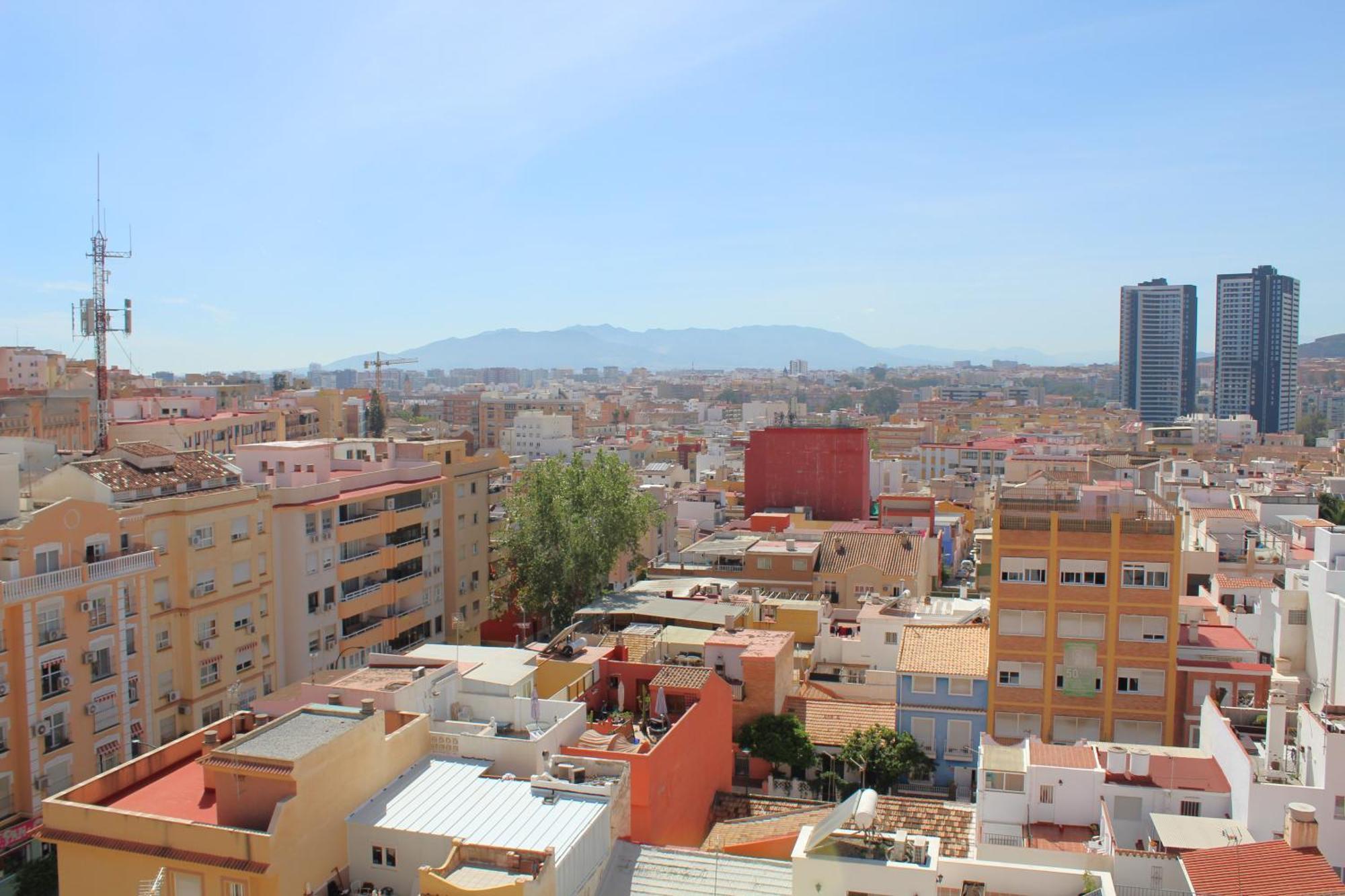 Rare Find! Skyline View-modern 6 Bed 2 Bath Flat In The Heart Of * Málaga