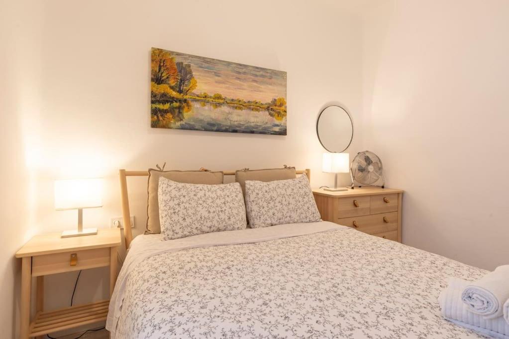 3 Bedroom Flat In Historic Centre * Malaga