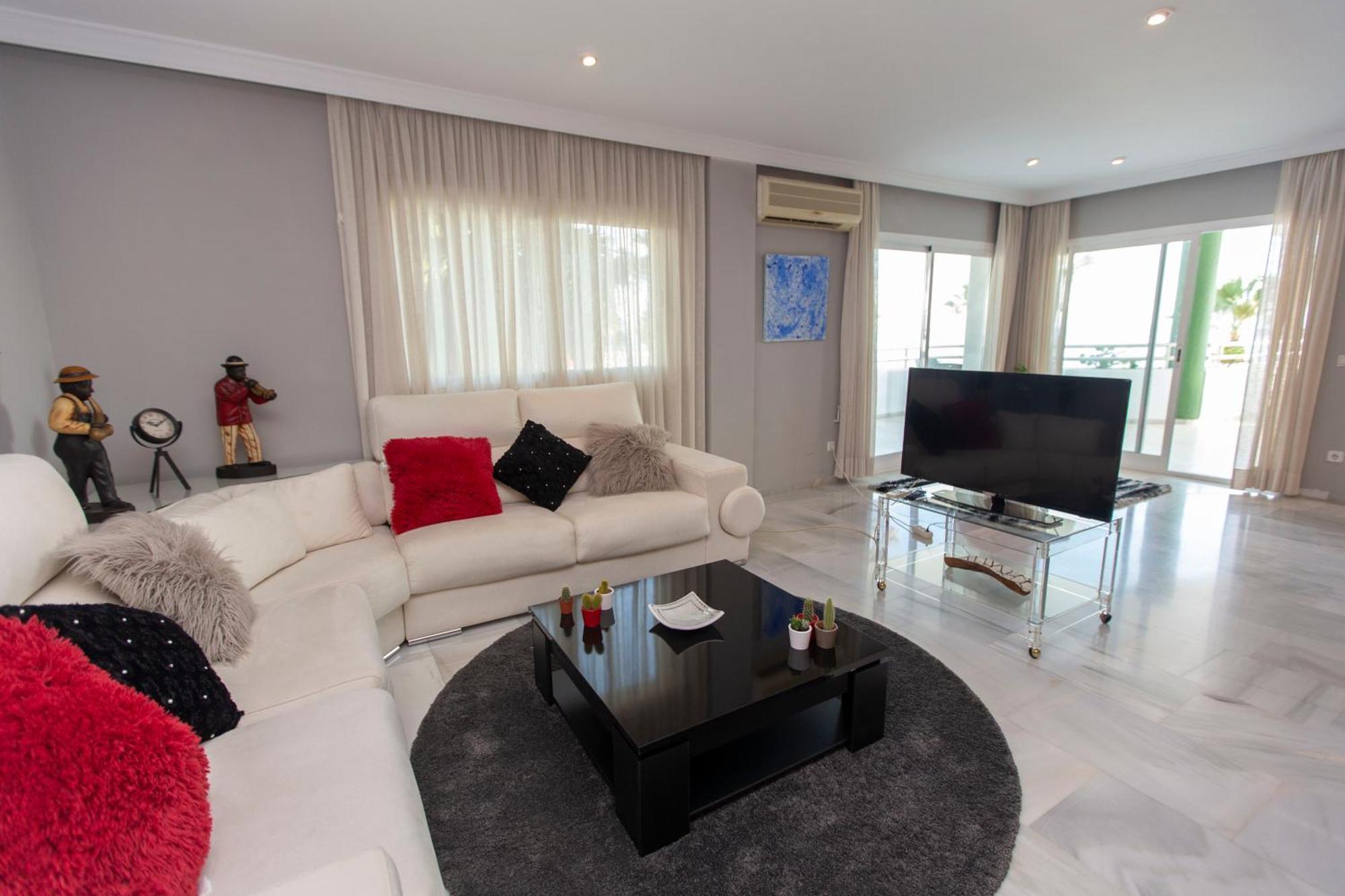 Apartamento Venecia, De Lujo En 1º Línea De Playa + Parking *