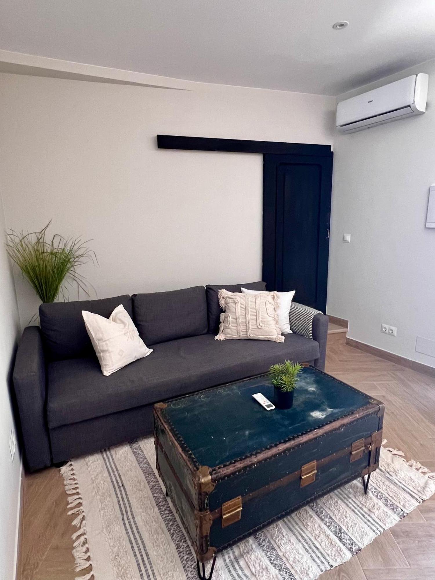 Ferienhaus Renovated Cinema Town House In Comares *
