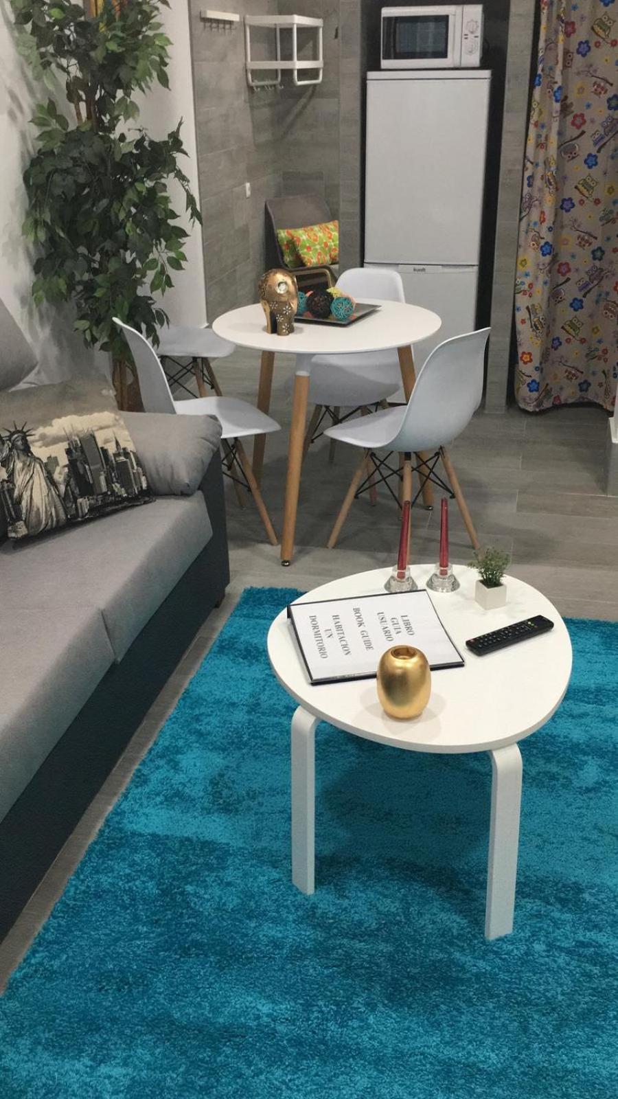 Apartment B, A 3 Minutos De La Estacion De Bus Y Tren *