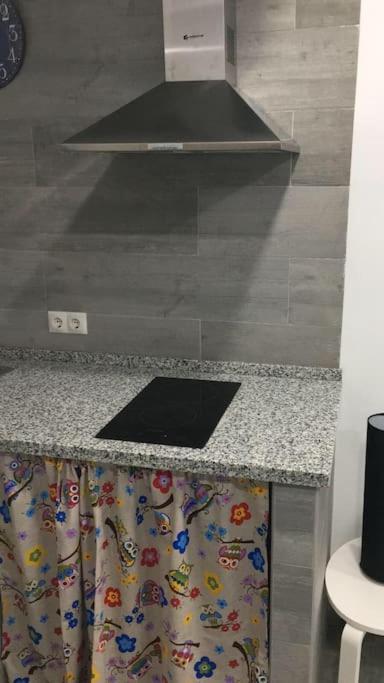 Apartment B, A 3 Minutos De La Estacion De Bus Y Tren
