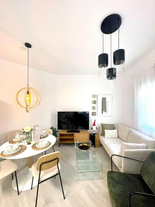 Historical Centre! Private Terrace & Gym-near Public Parking Malaga
