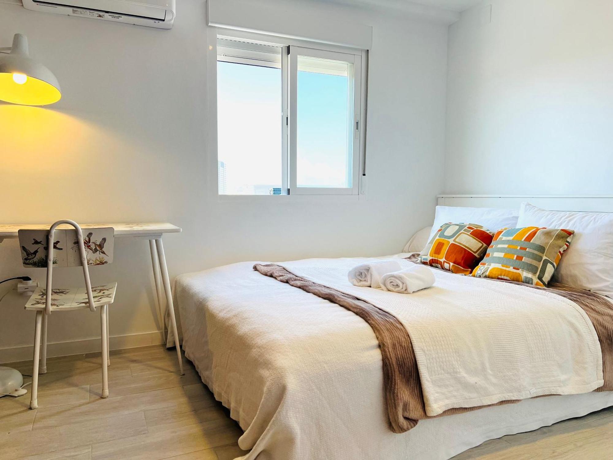 Privatunterkunft Rare Find! Skyline View-modern 6 Bed 2 Bath Flat In The Heart Of Málaga