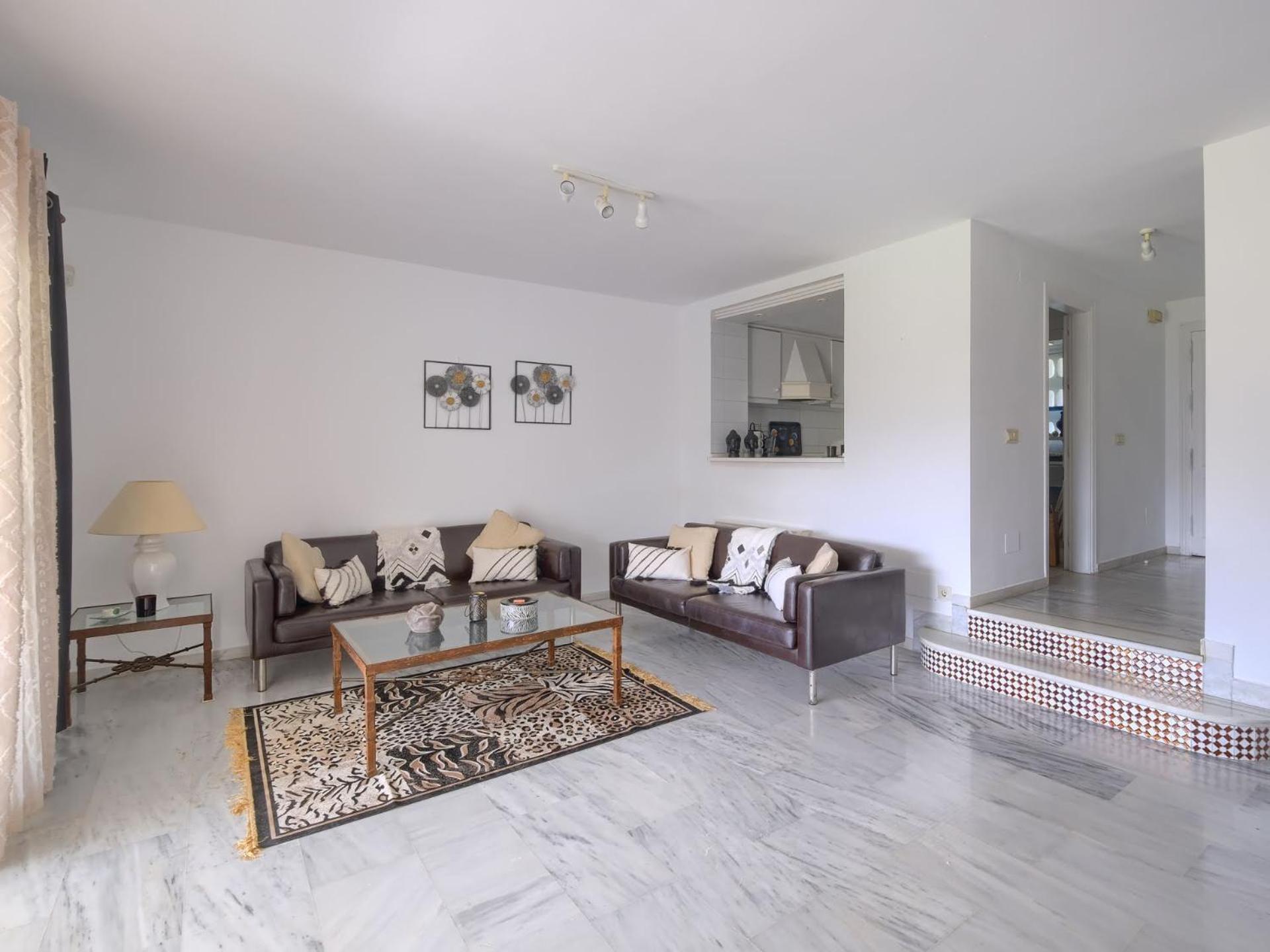 Spanish Charm House On The Miraflores Golf Course Vakantiehuis *