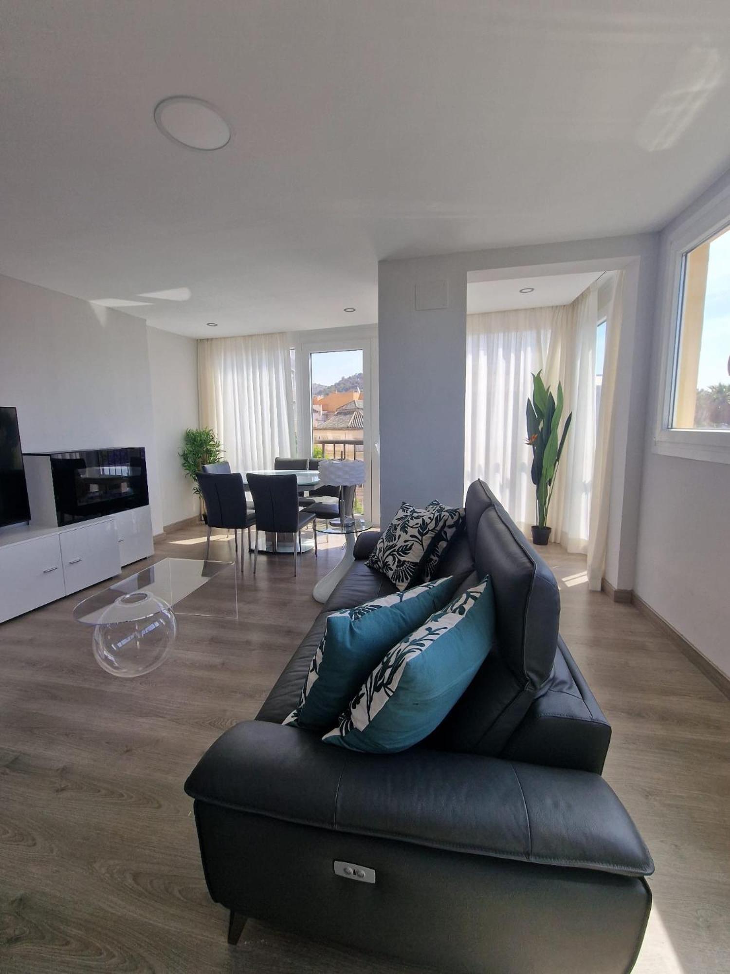 Appartement 2 2 Baths Y Parking Cathedral *
