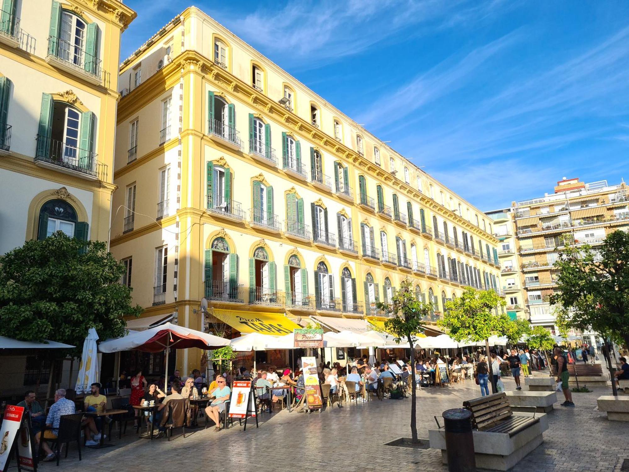 Private In Historic Building On The Square Privatunterkunft Málaga
