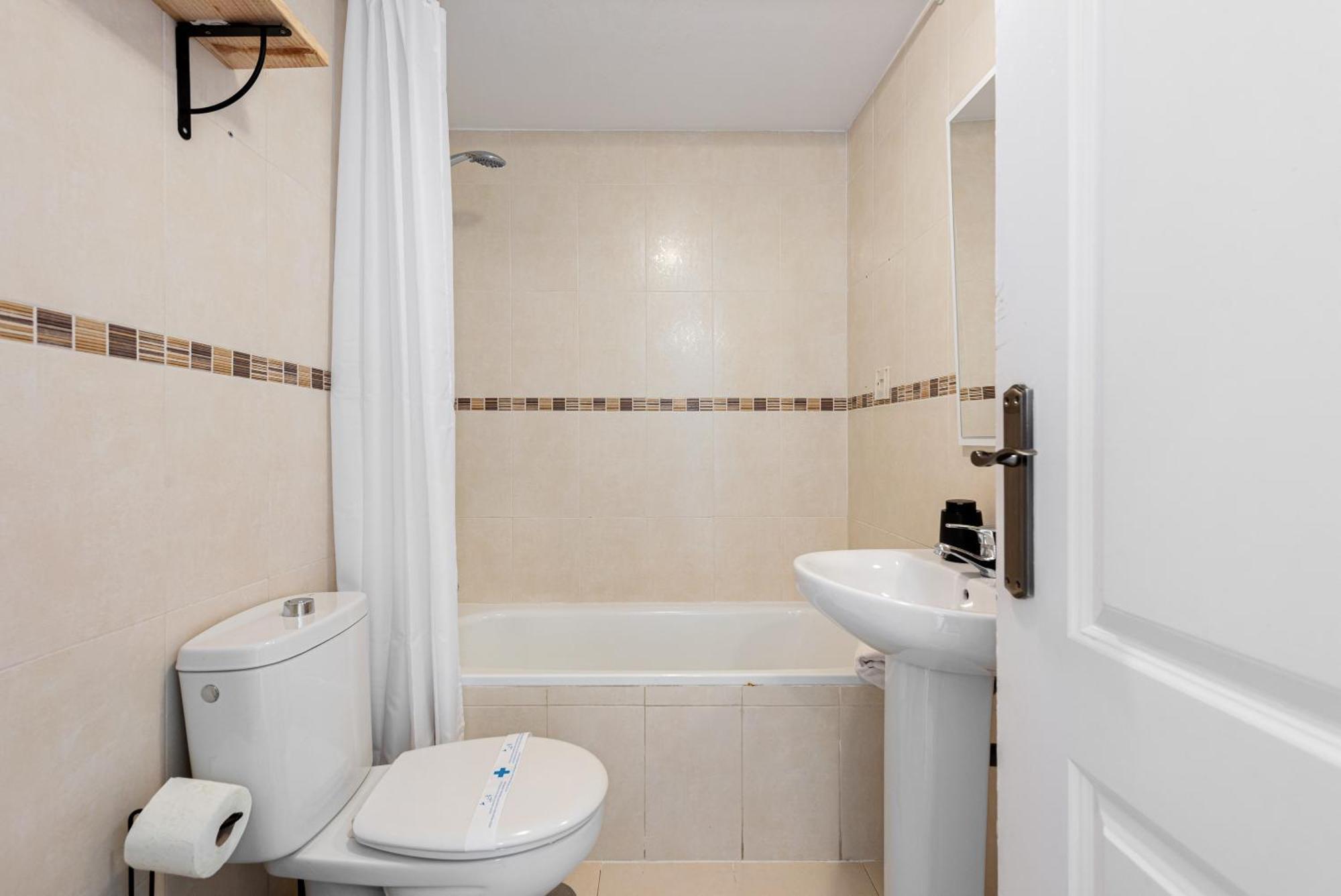 Apartamento Rd Berrocal Wifi Aire Acondicionado