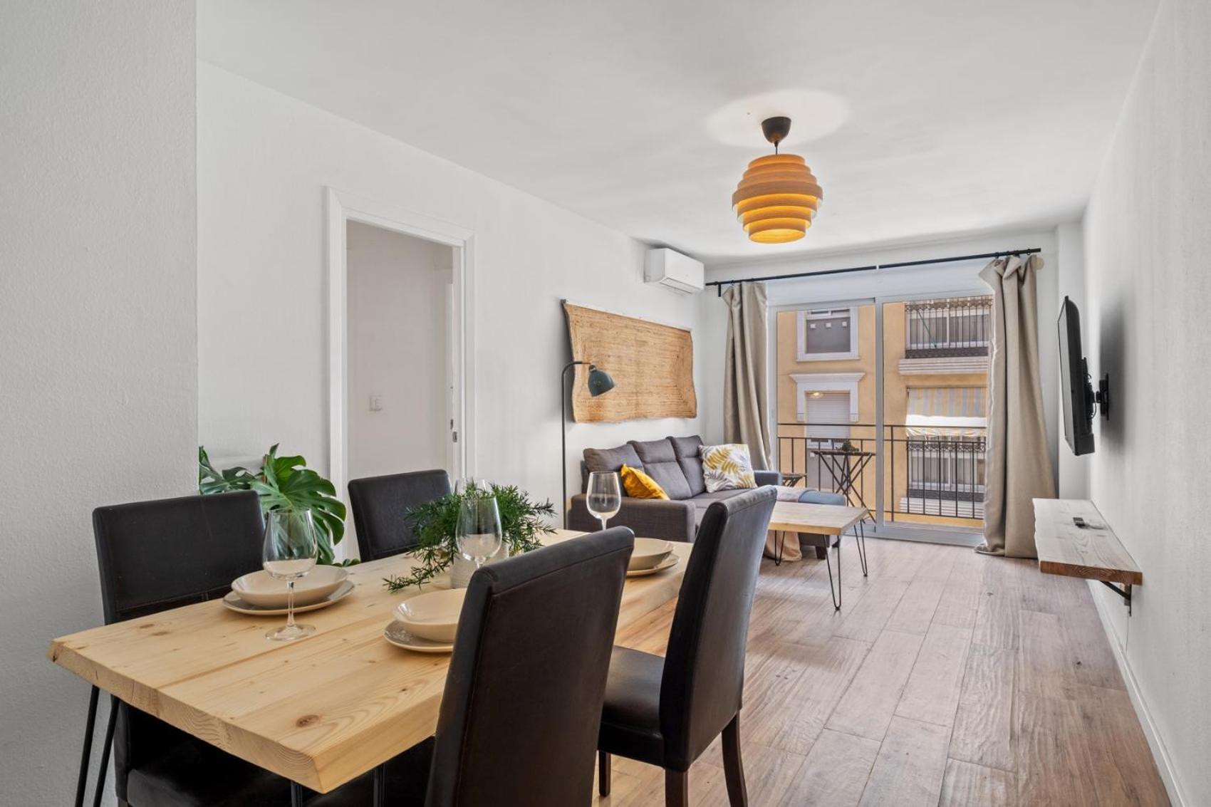3 Dormitorios, 2 Banos Y Balcon Appartement *