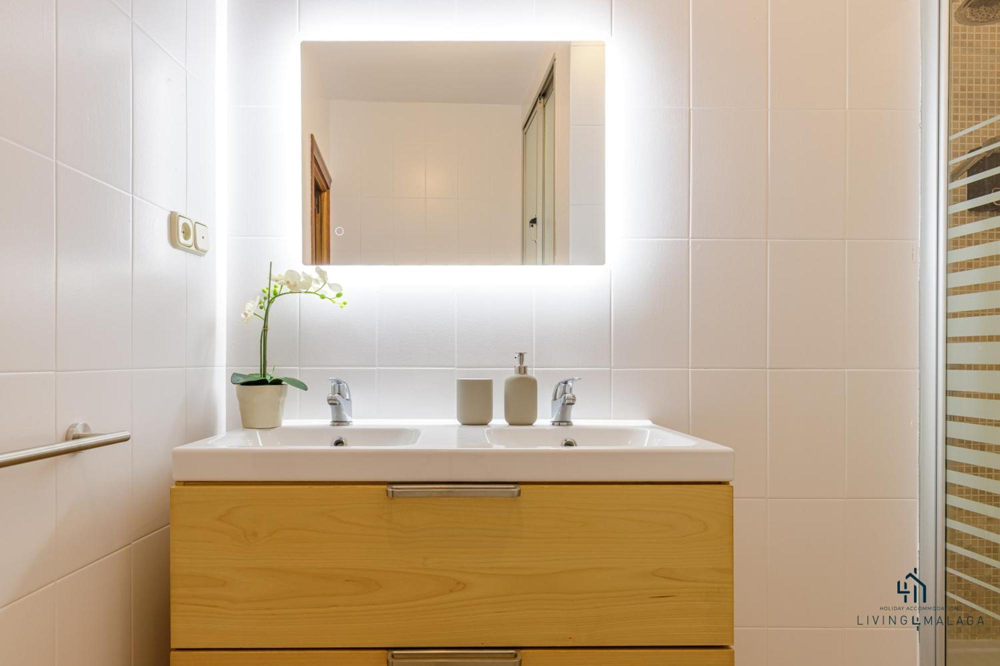 Living4malaga Amazonia Center Apartment *