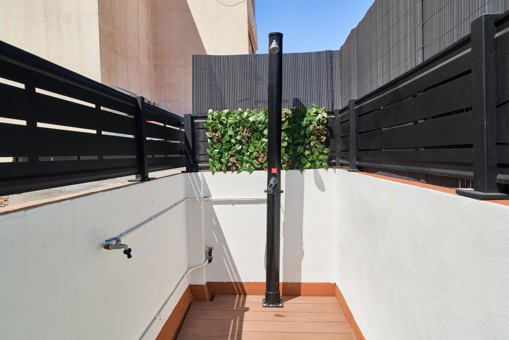 Sun-kissed Getaway Apartment Malaga