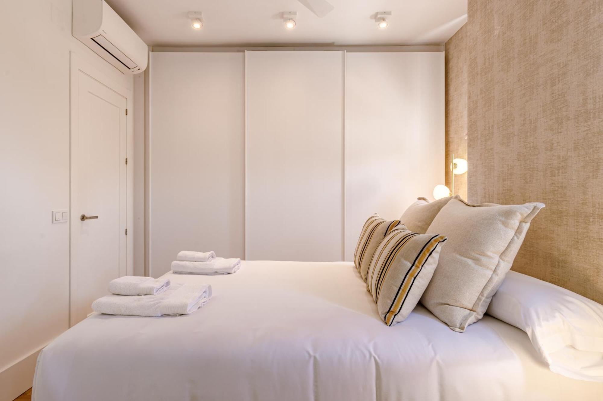 Six By Caleta Homes * Málaga