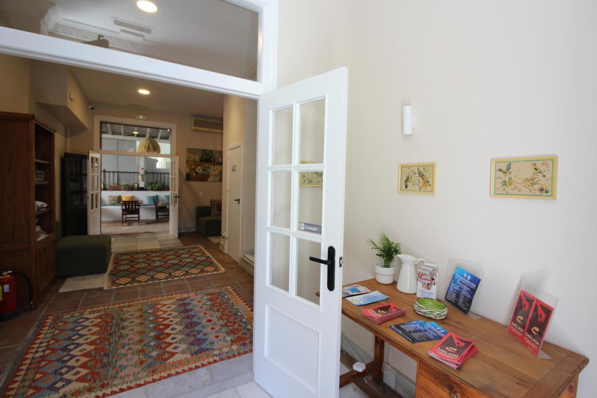 Guest house Acacias Malaga