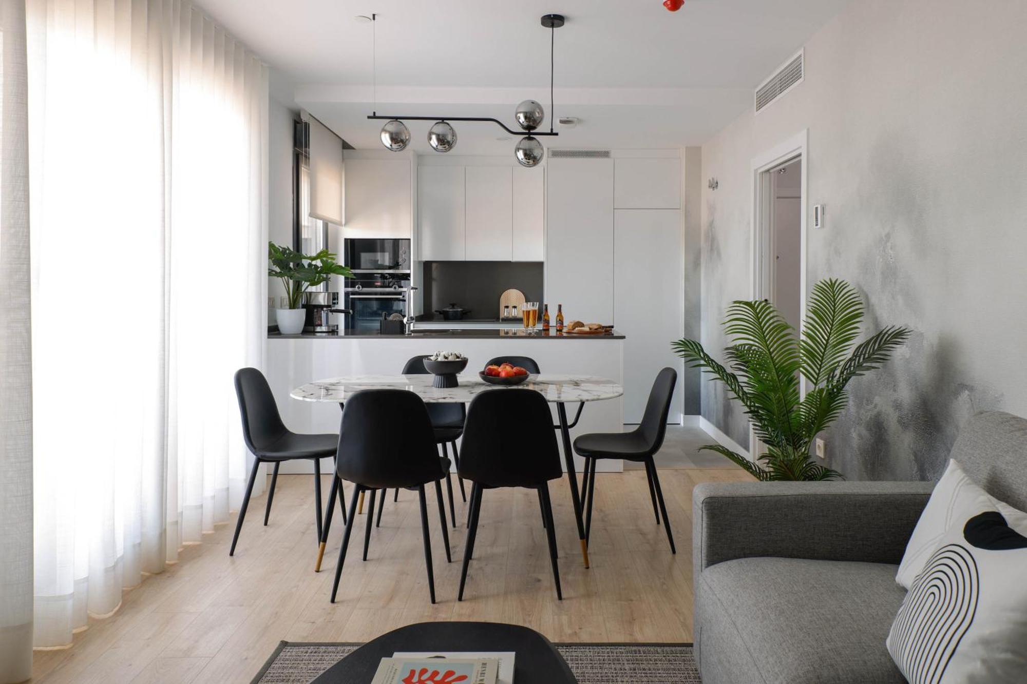 Urban Sky Serviced By P&o Apartment