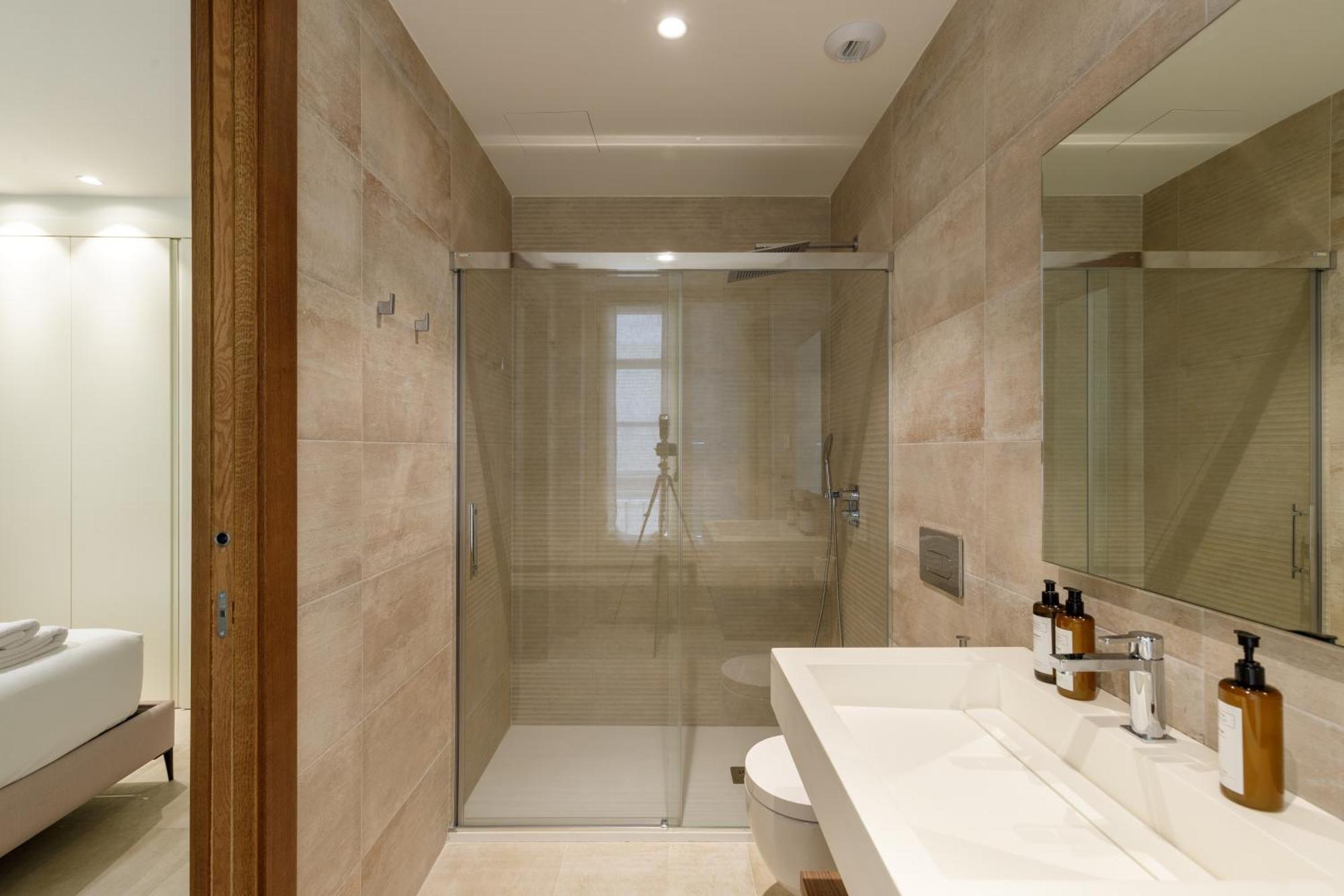 Plaza Del Siglo & Boutique By Caleta Homes