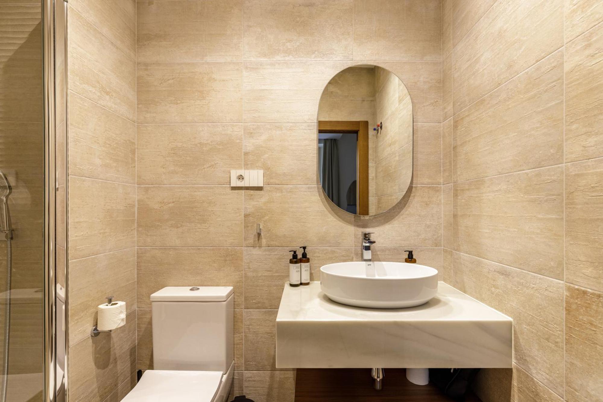 Plaza Del Siglo & Boutique By Caleta Homes * Malaga