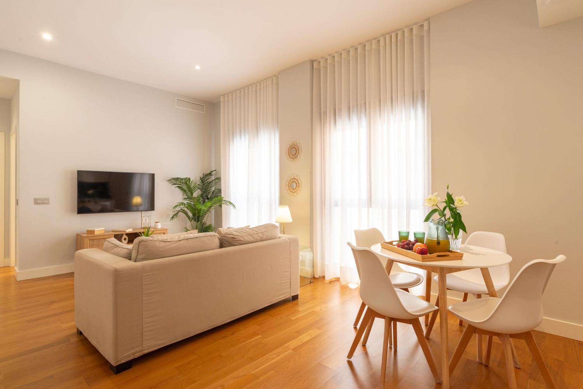 Souviron & Old Town By Ele Appartement *