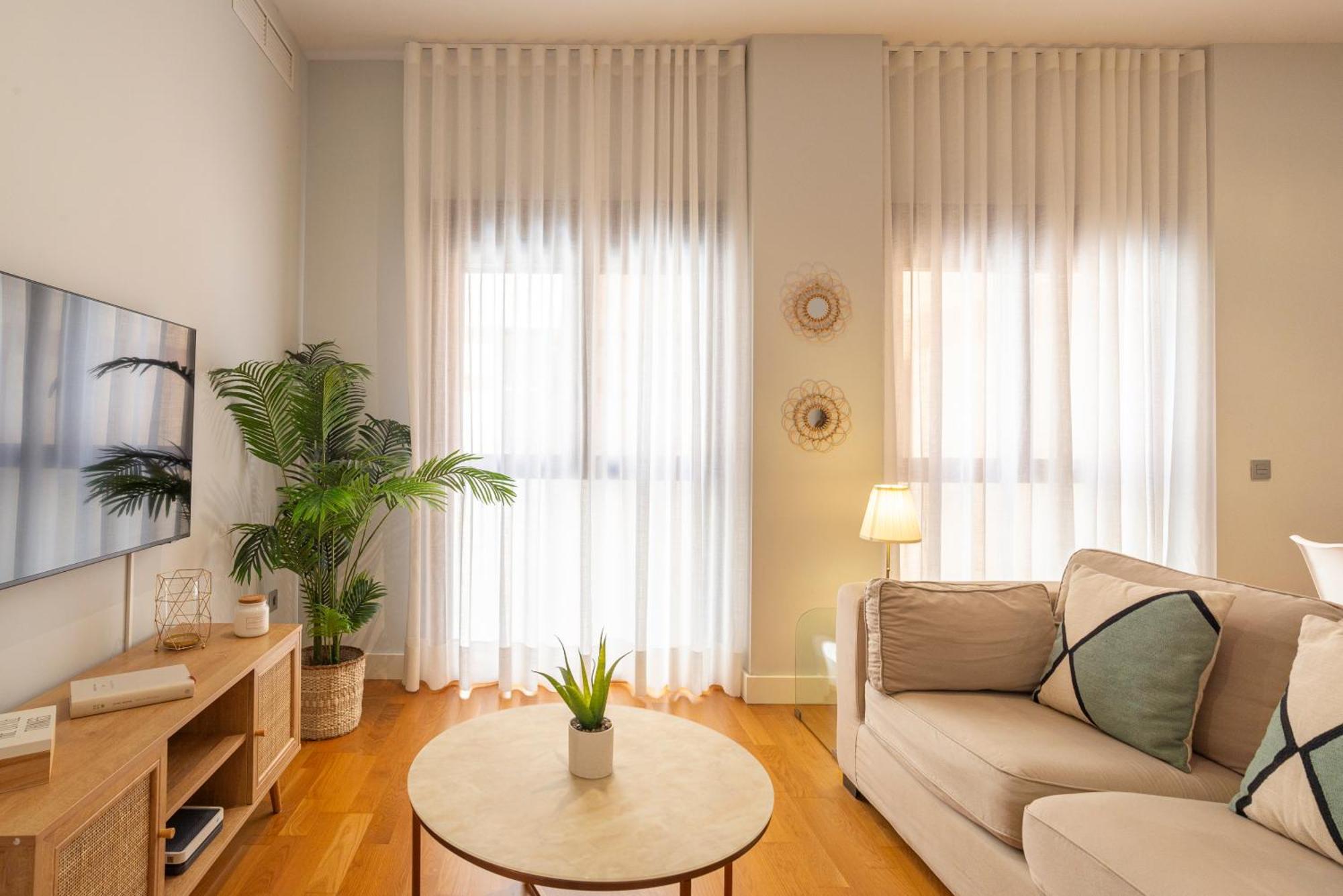Souviron & Old Town By Ele Appartement *