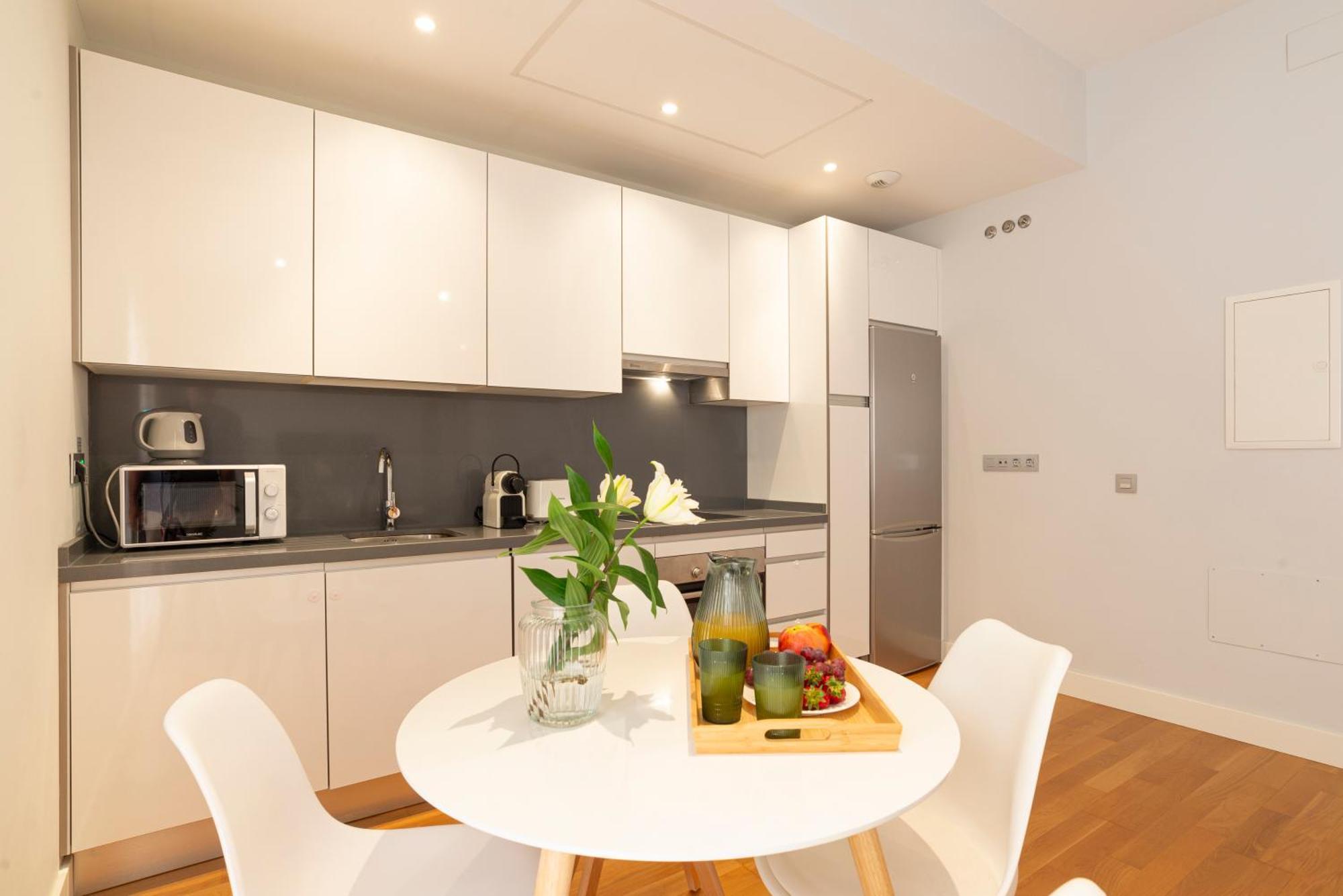Souviron & Old Town By Ele Appartement