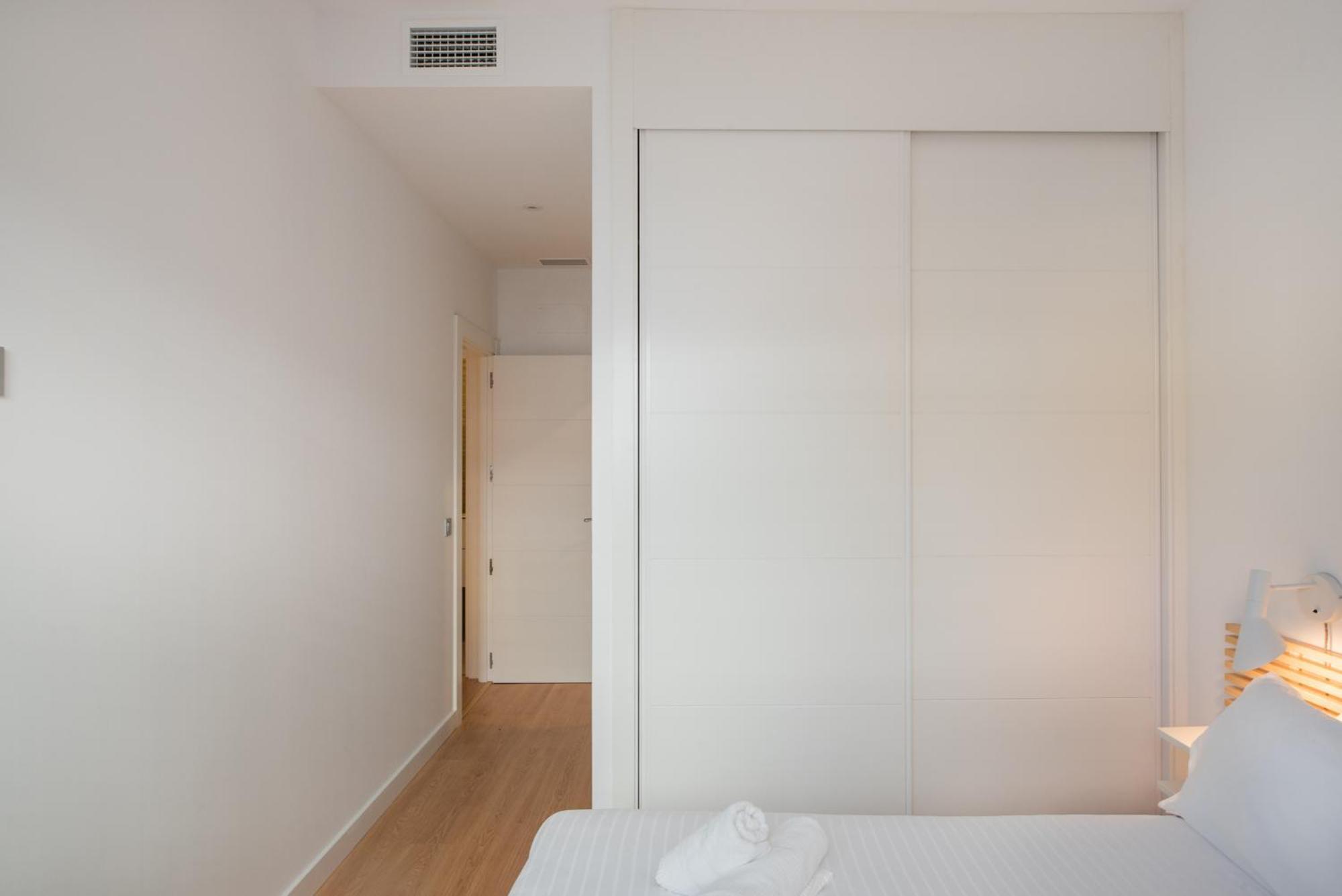 Cozy Modern Flat Terrace 2 Bedrooms 2 Bathrooms Apartment