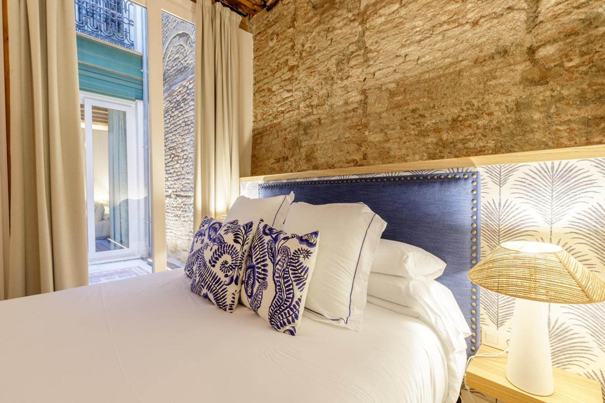 Apartment Palacio Vegafuente By Caleta Homes