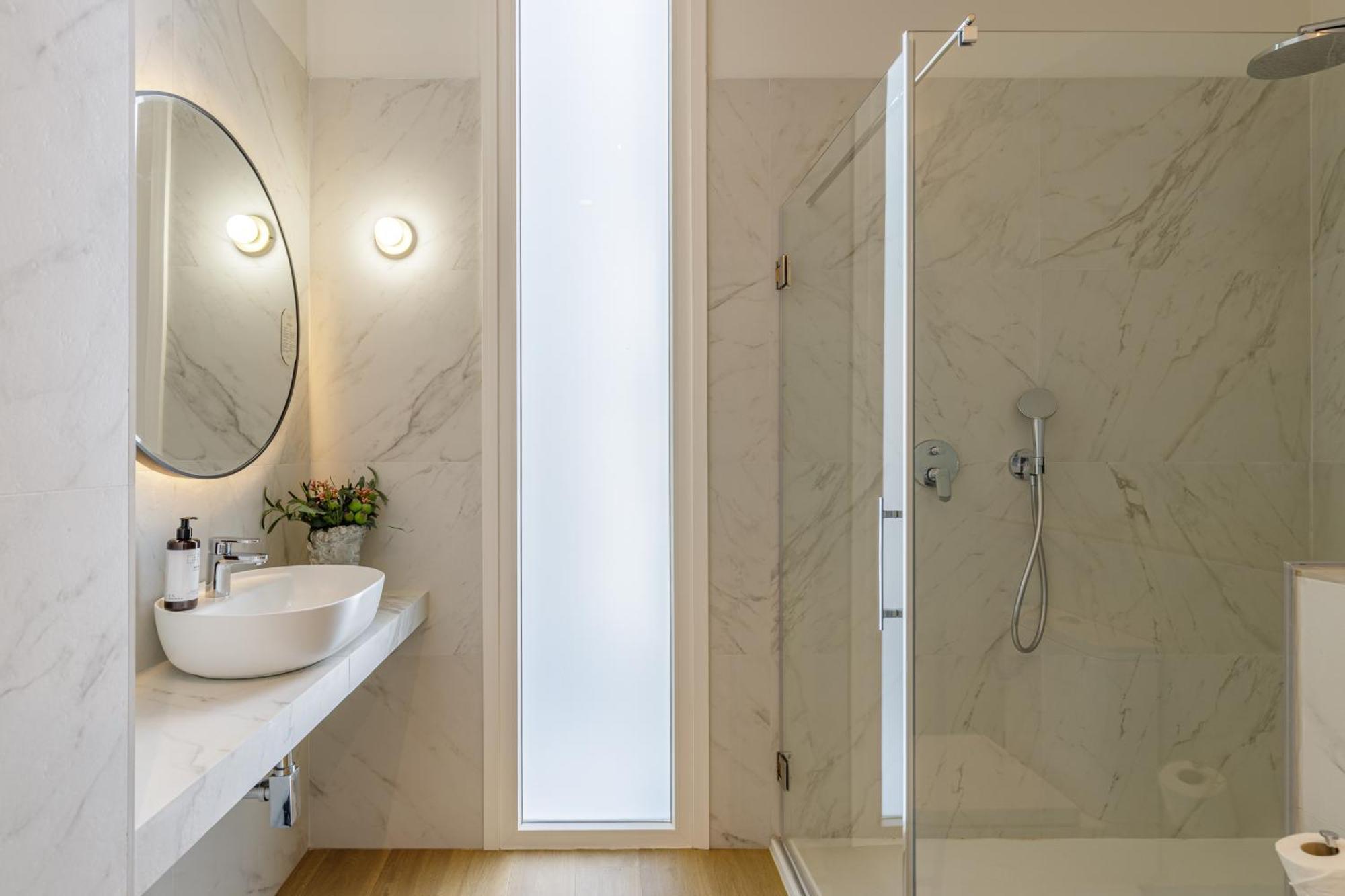 Apartment Palacio Vegafuente By Caleta Homes