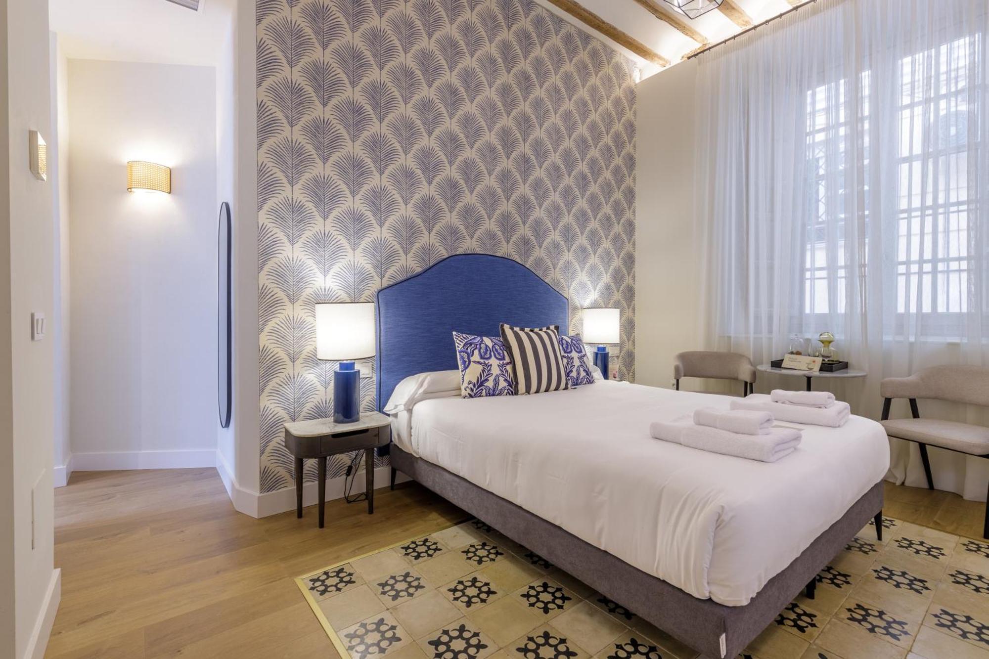 Palacio Vegafuente By Caleta Homes * Malaga