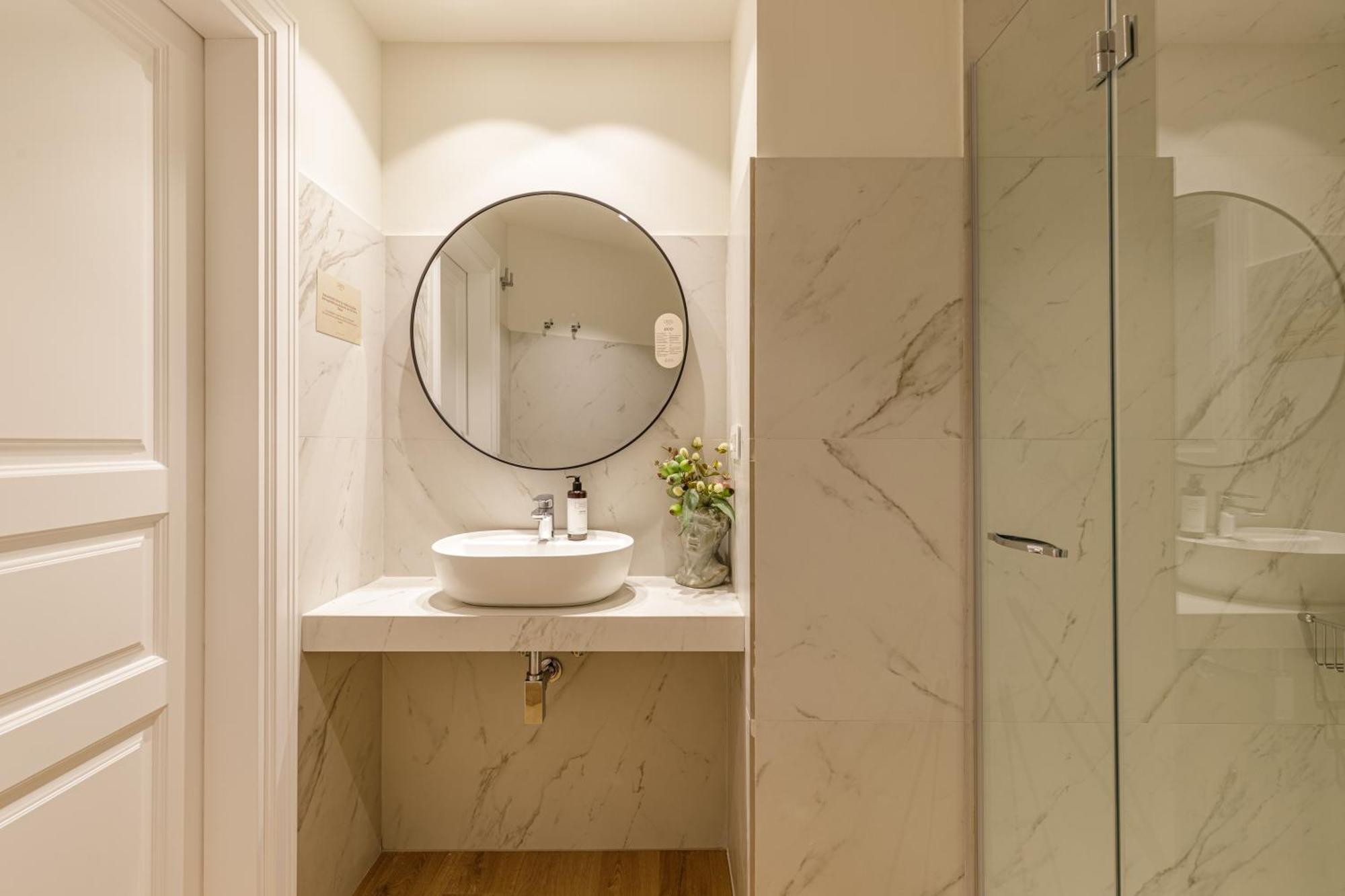 Apartment Palacio Vegafuente By Caleta Homes