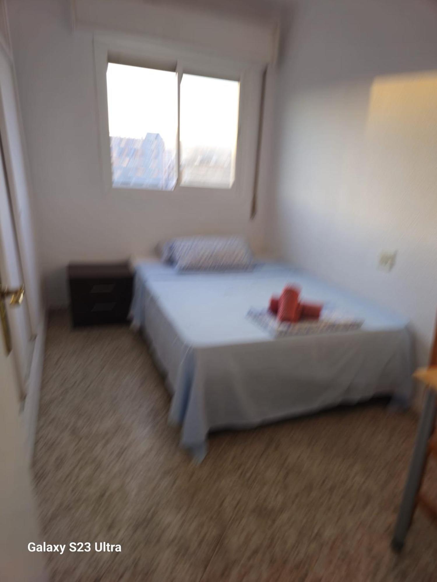 C Habitacion Preciosa Grande Privada Centro Y Cerca De La Playa Wi-fi Malaga