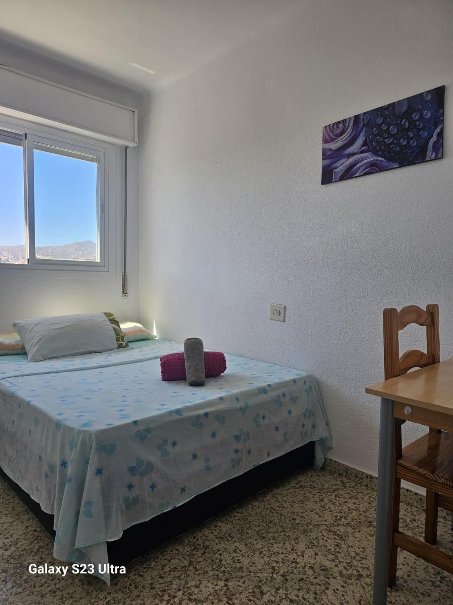 C Habitacion Preciosa Grande Privada Centro Y Cerca De La Playa Wi-fi Homestay *